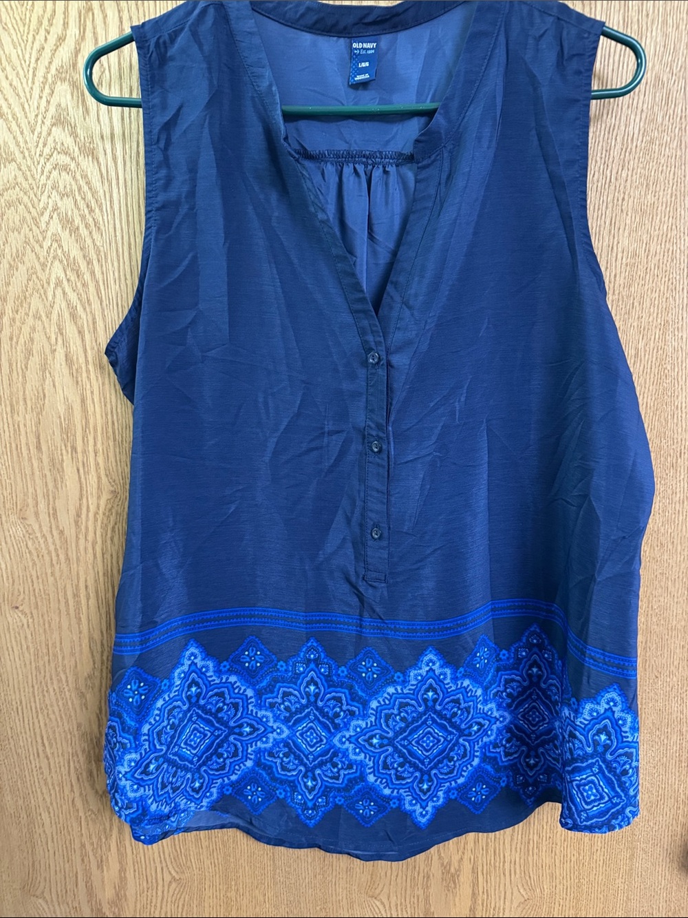 Old Navy Navy Blue Sleeveless V-Neck Camisole with Bright Blue Embroidered Hem